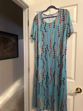 Aqua Blue Dot Wave Maxi Dress